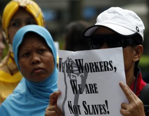 Domestic helpers rally in support 